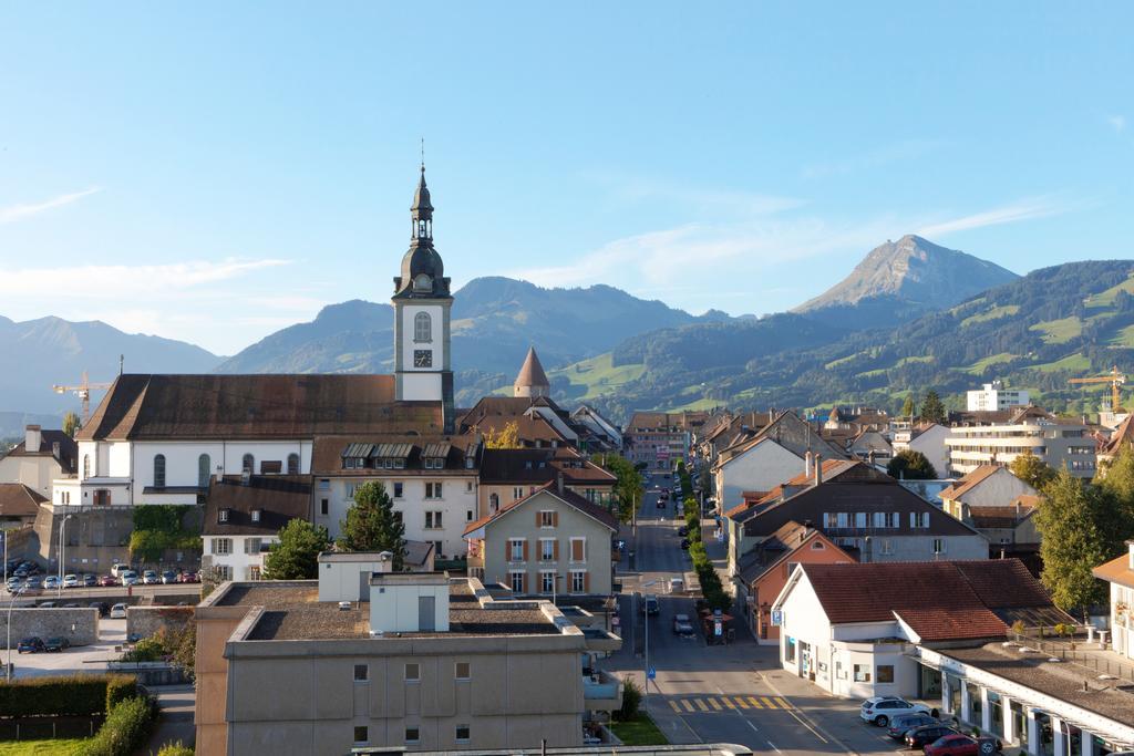 Hotel Rallye & Entrees Aux Bains De La Gruyere Bulle ภายนอก รูปภาพ
