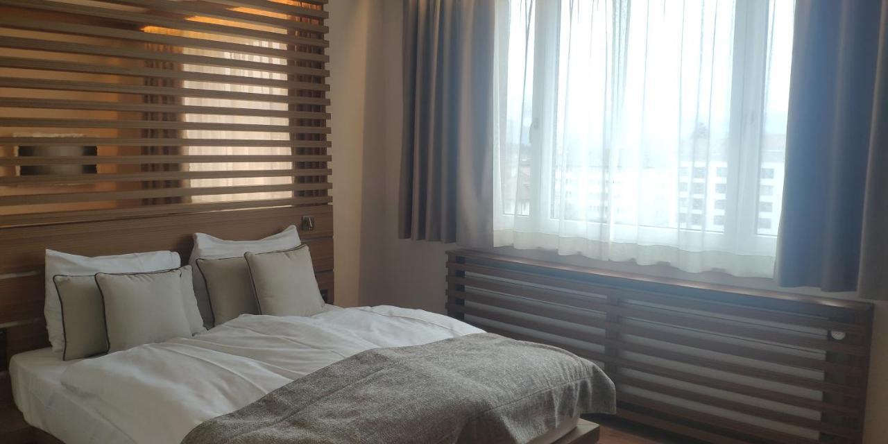 Hotel Rallye & Entrees Aux Bains De La Gruyere Bulle ภายนอก รูปภาพ