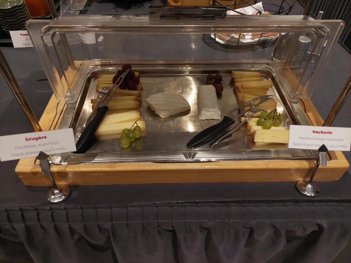 Hotel Rallye & Entrees Aux Bains De La Gruyere Bulle ภายนอก รูปภาพ