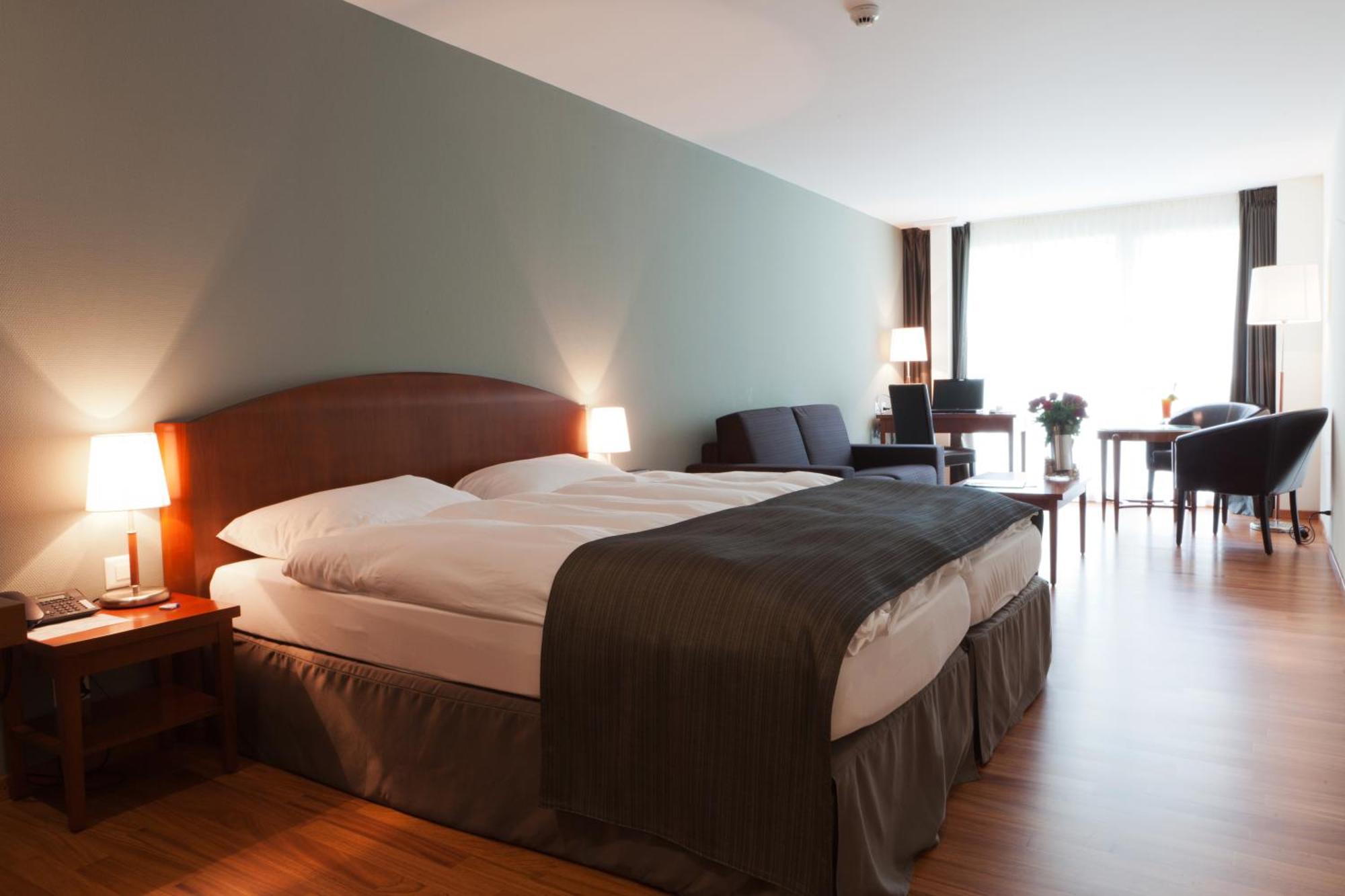Hotel Rallye & Entrees Aux Bains De La Gruyere Bulle ภายนอก รูปภาพ