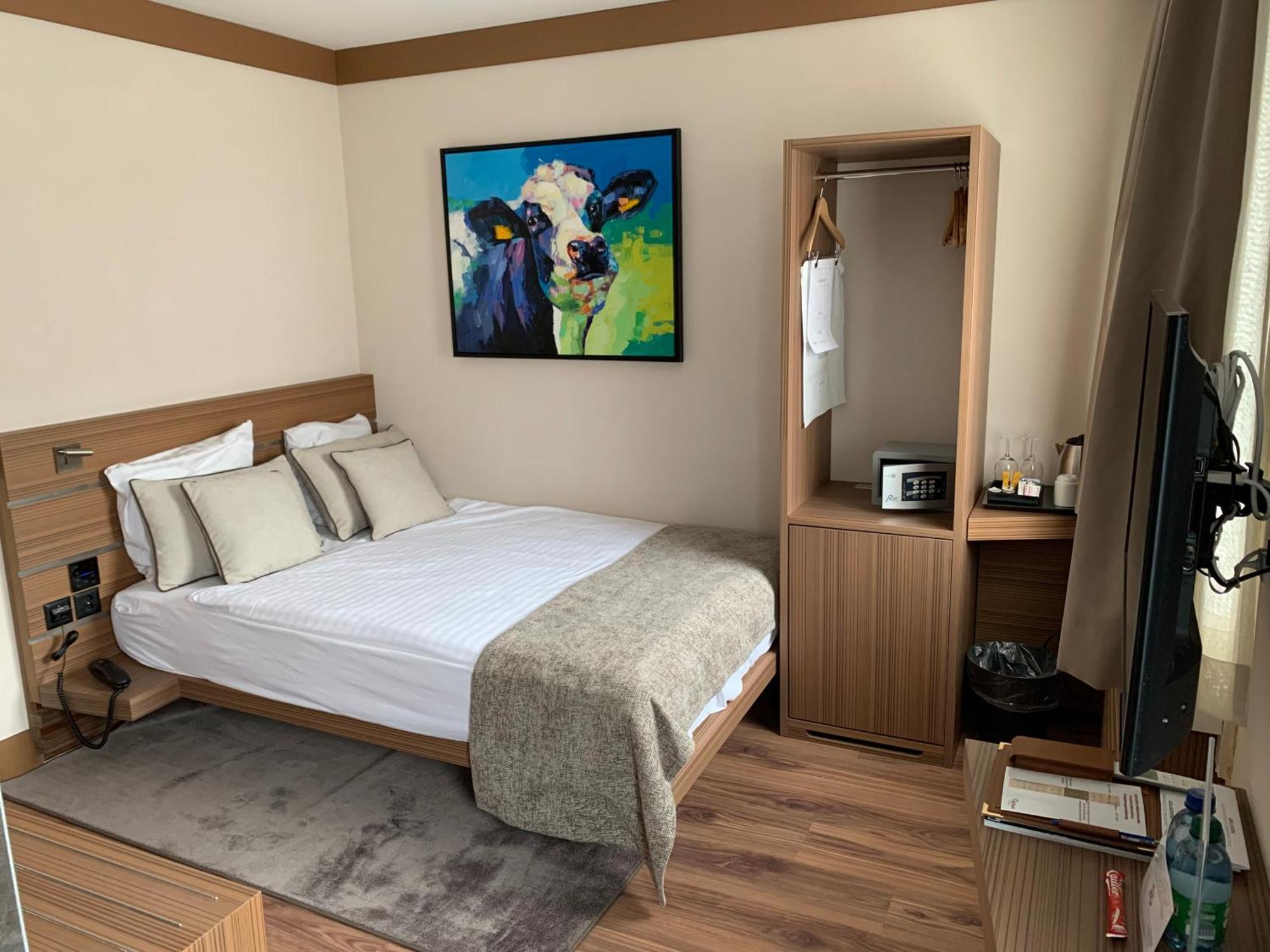Hotel Rallye & Entrees Aux Bains De La Gruyere Bulle ภายนอก รูปภาพ