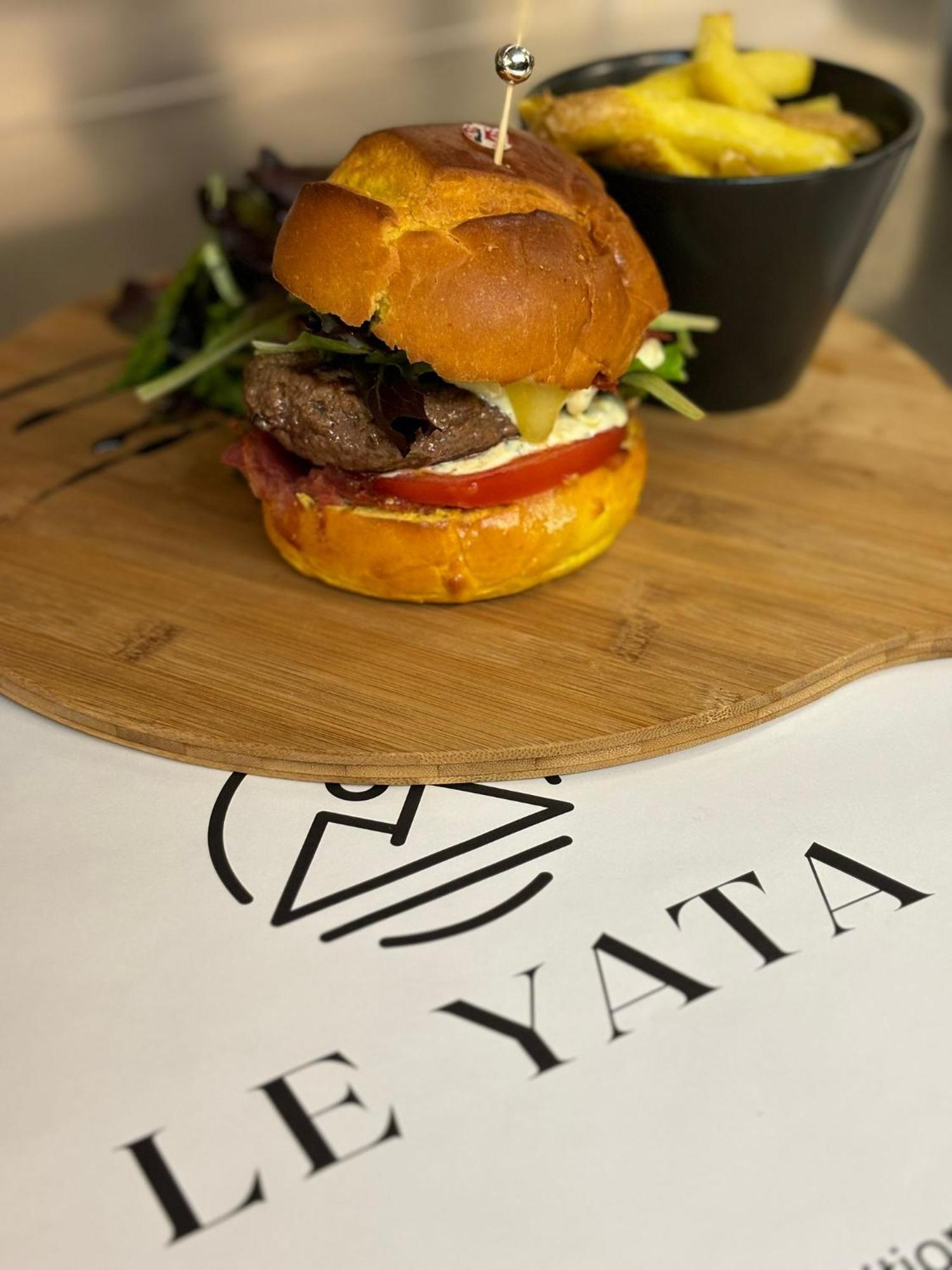 Hotel Rallye & Entrees Aux Bains De La Gruyere Bulle ภายนอก รูปภาพ