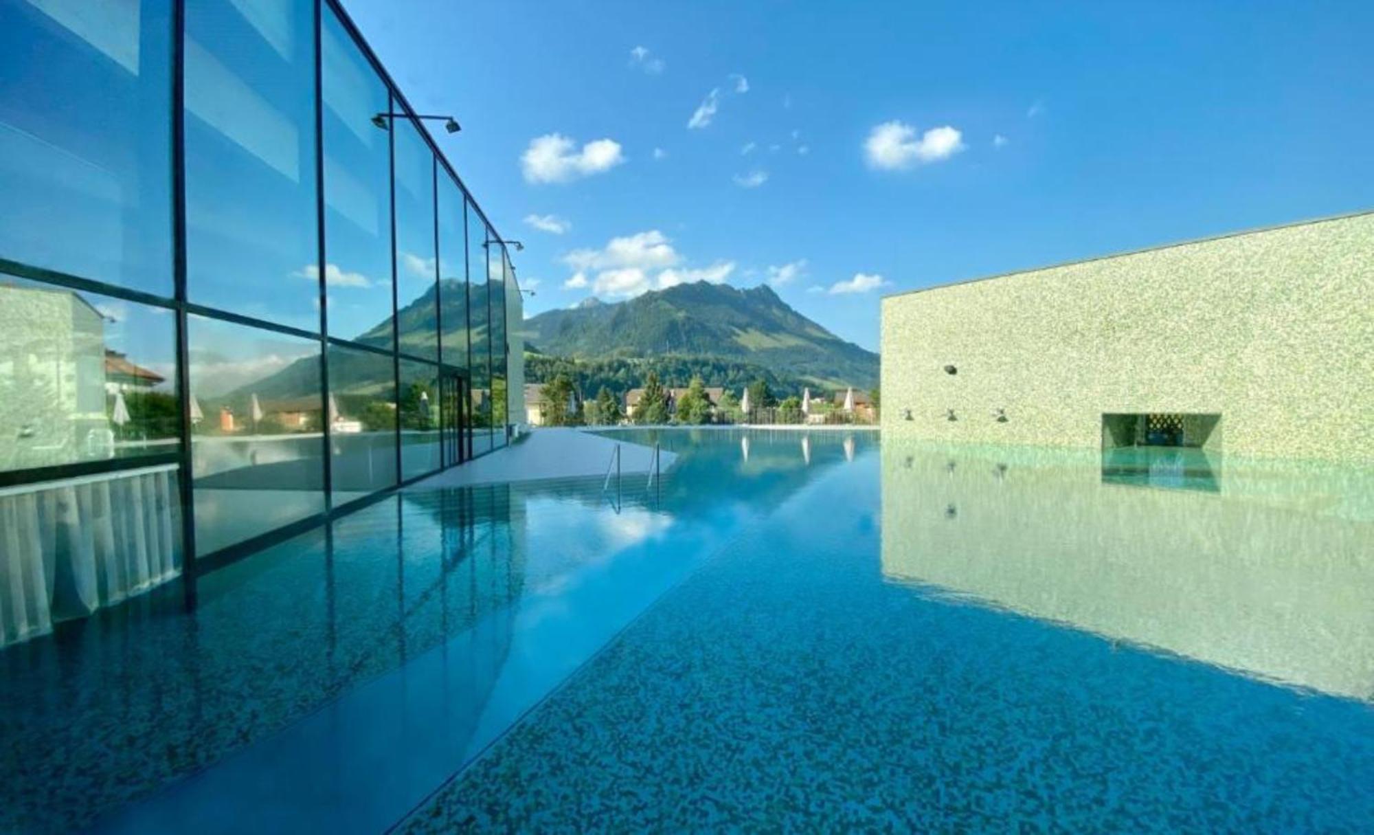 Hotel Rallye & Entrees Aux Bains De La Gruyere Bulle ภายนอก รูปภาพ