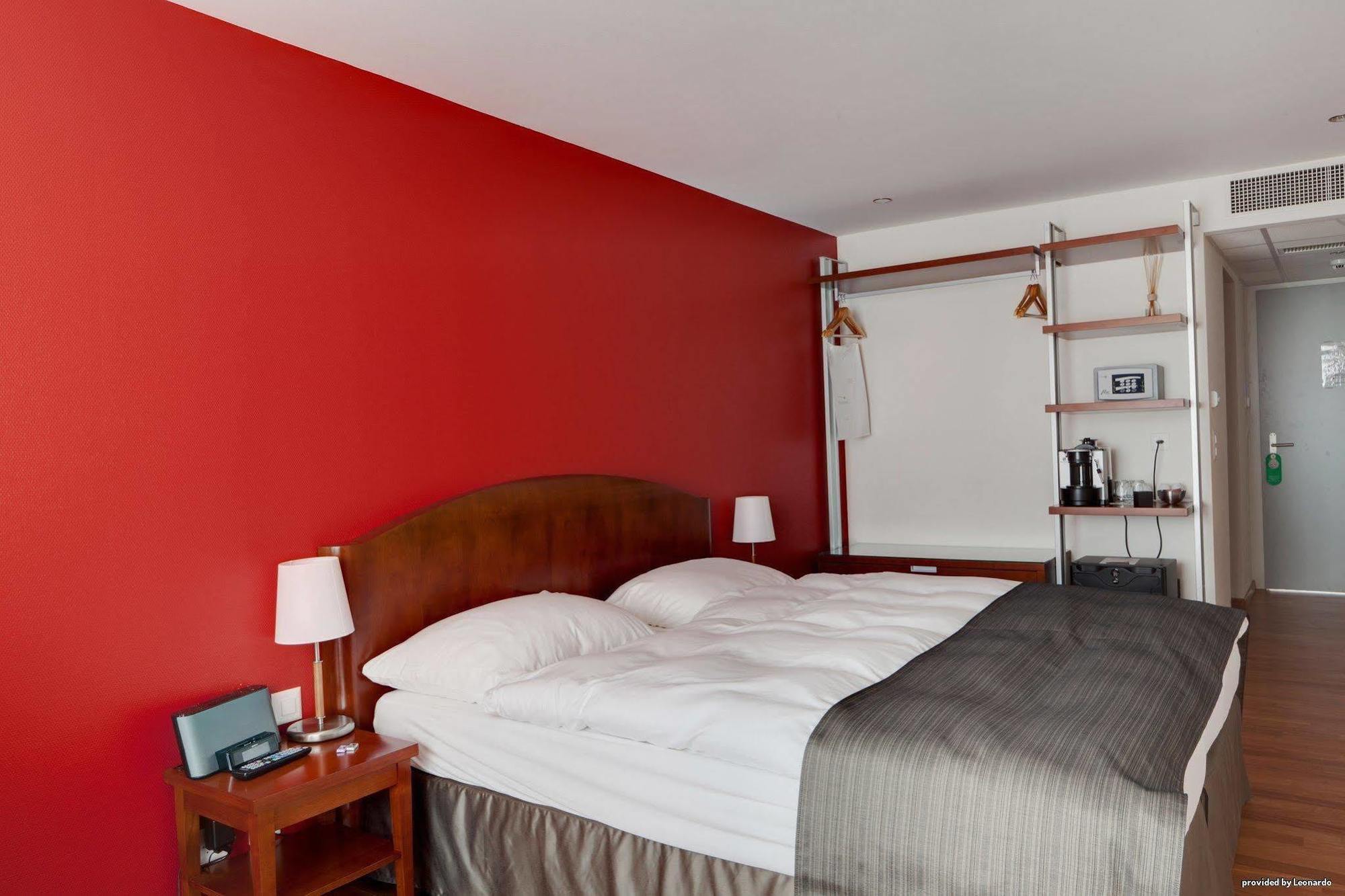 Hotel Rallye & Entrees Aux Bains De La Gruyere Bulle ภายนอก รูปภาพ